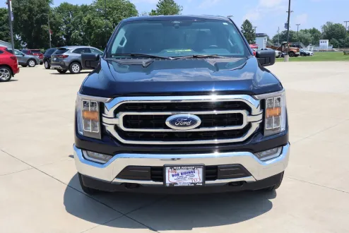 2022 Ford F-150 XLT photo 2