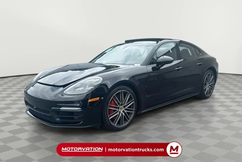 2019 Porsche Panamera GTS photo 1