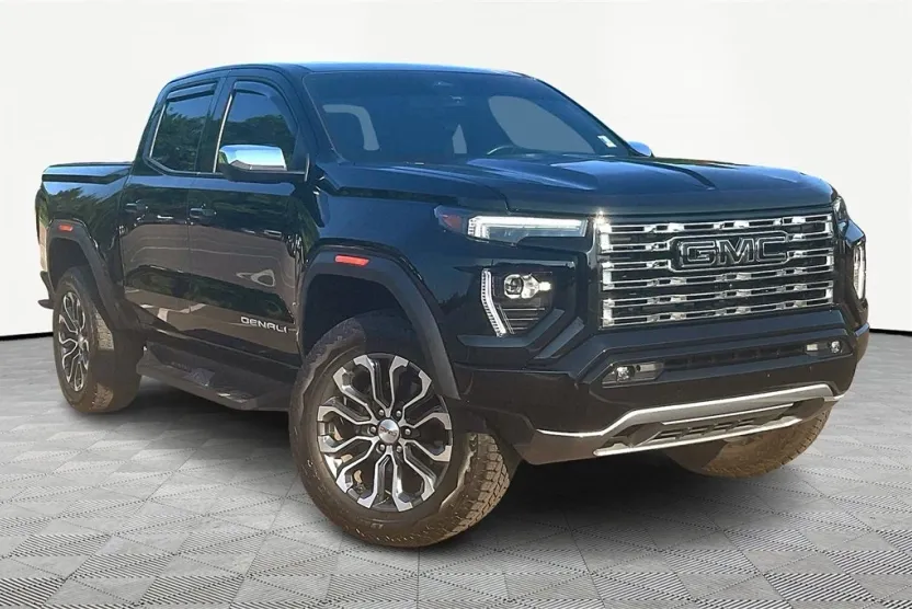 2023 Gmc Canyon Denali photo 1