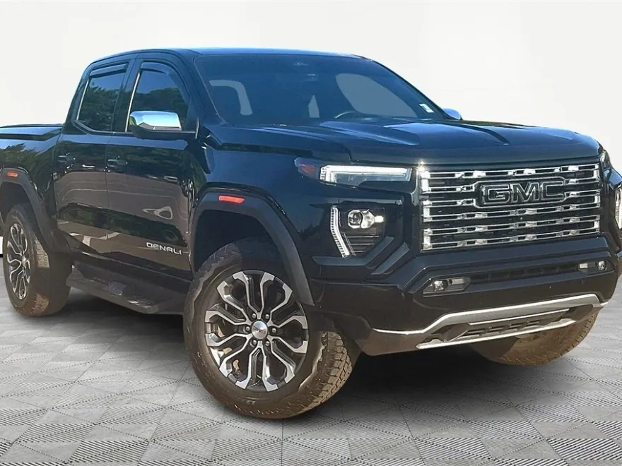 2023 Gmc Canyon Denali photo 1