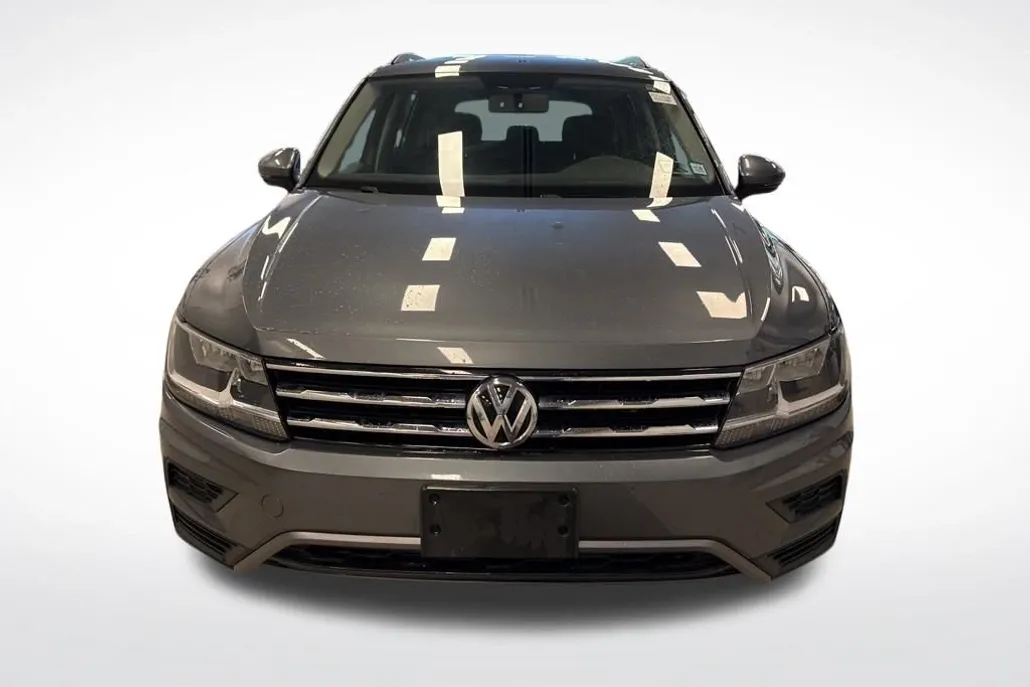 2018 Volkswagen Tiguan S photo 1