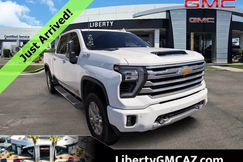 2025 Chevrolet Silverado 2500HD High Country photo 1
