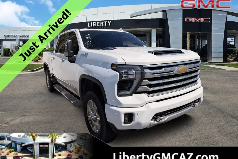 2025 Chevrolet Silverado 2500HD High Country photo 1