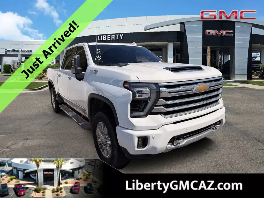 2025 Chevrolet Silverado 2500HD High Country photo 1