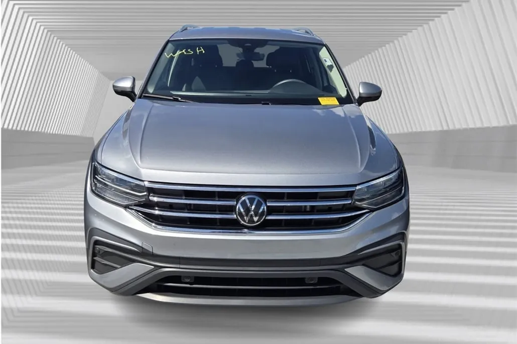 2024 Volkswagen Tiguan SE Wolfsburg Edition photo 1