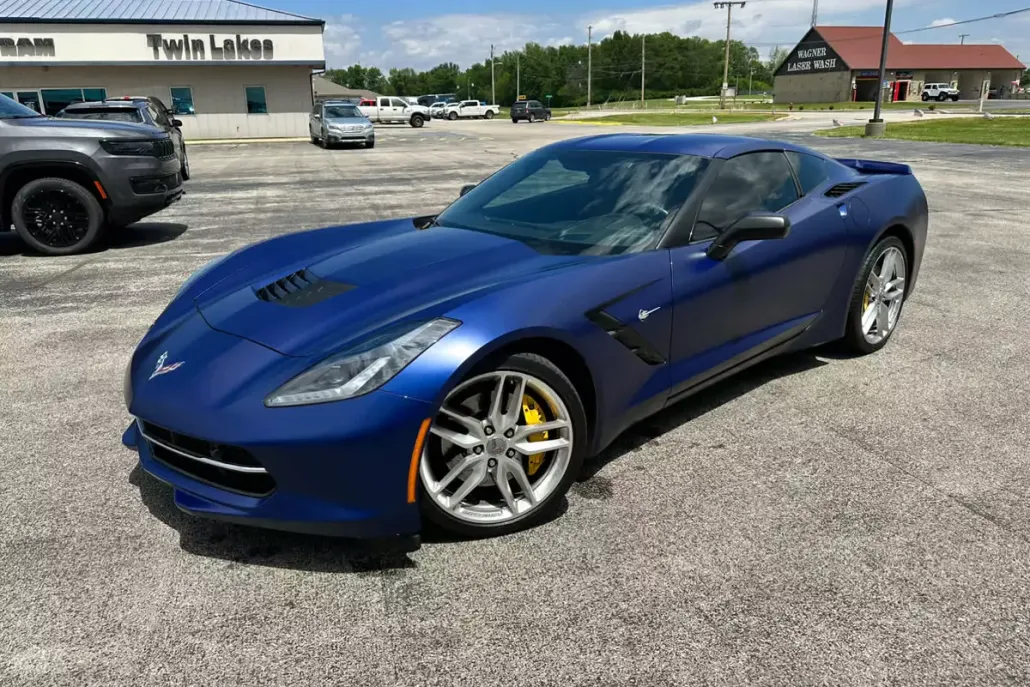 2017 Chevrolet Corvette Z51 2LT Stingray photo 1