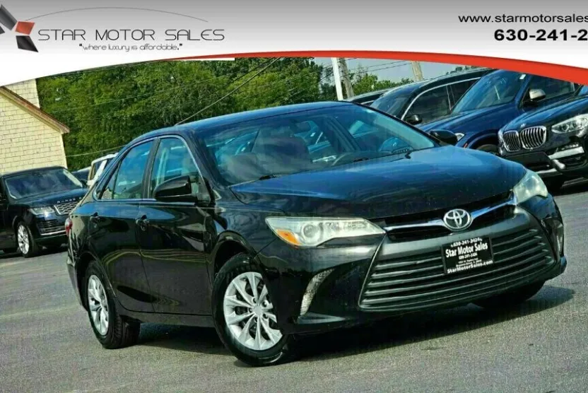 2016 Toyota Camry photo 1