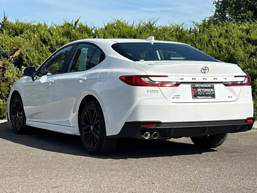 2025 Toyota Camry XSE photo 1
