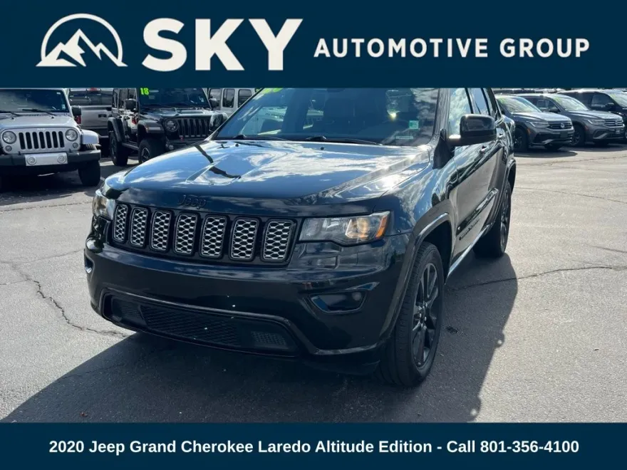 2020 Jeep Grand Cherokee Laredo photo 1