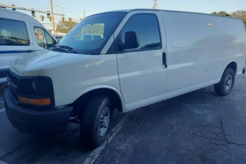 2015 Chevrolet Express 2500 Cargo Van photo 1