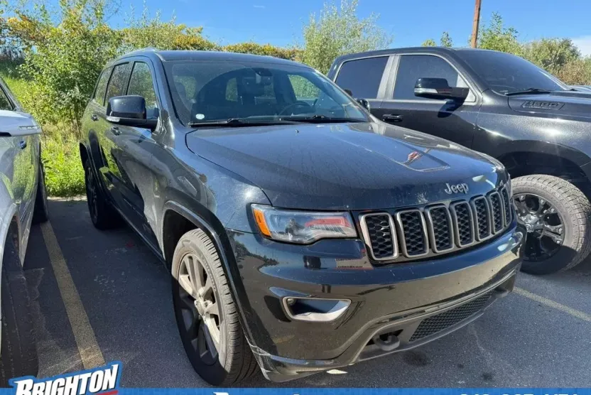 2017 Jeep Grand Cherokee Limited Anniversary Edition photo 1