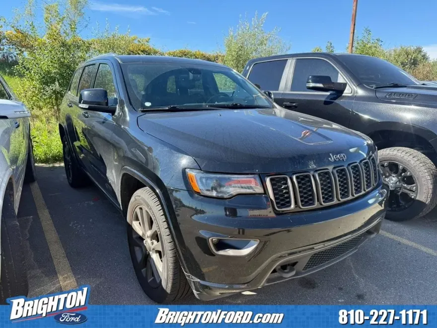 2017 Jeep Grand Cherokee Limited Anniversary Edition photo 1