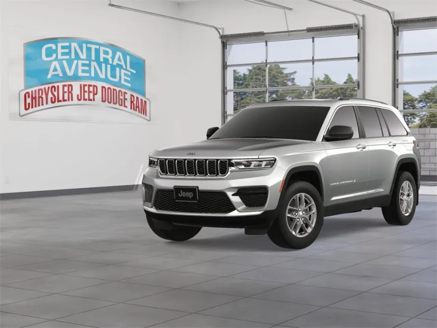 2025 Jeep Grand Cherokee Laredo X photo 1