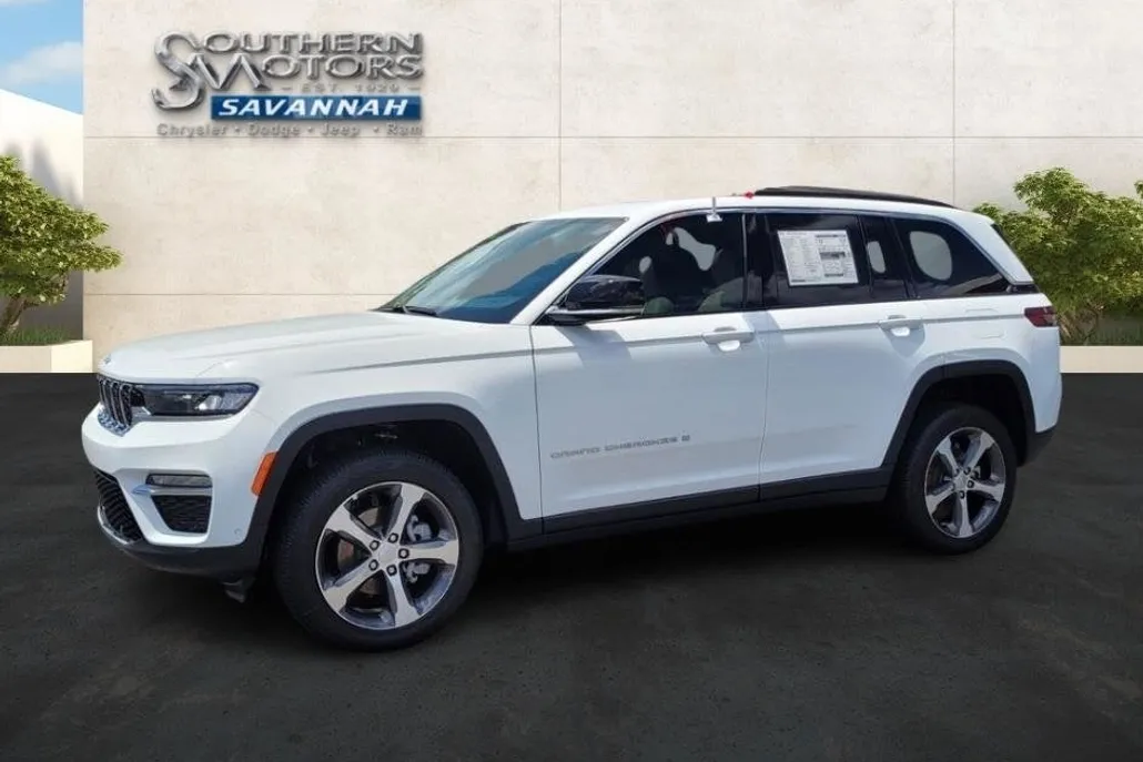 2024 Jeep Grand Cherokee Limited photo 1