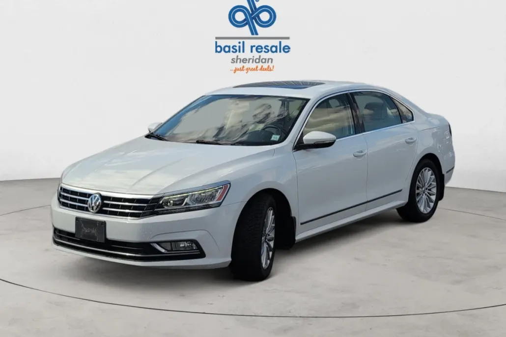 2017 Volkswagen Passat SE photo 1