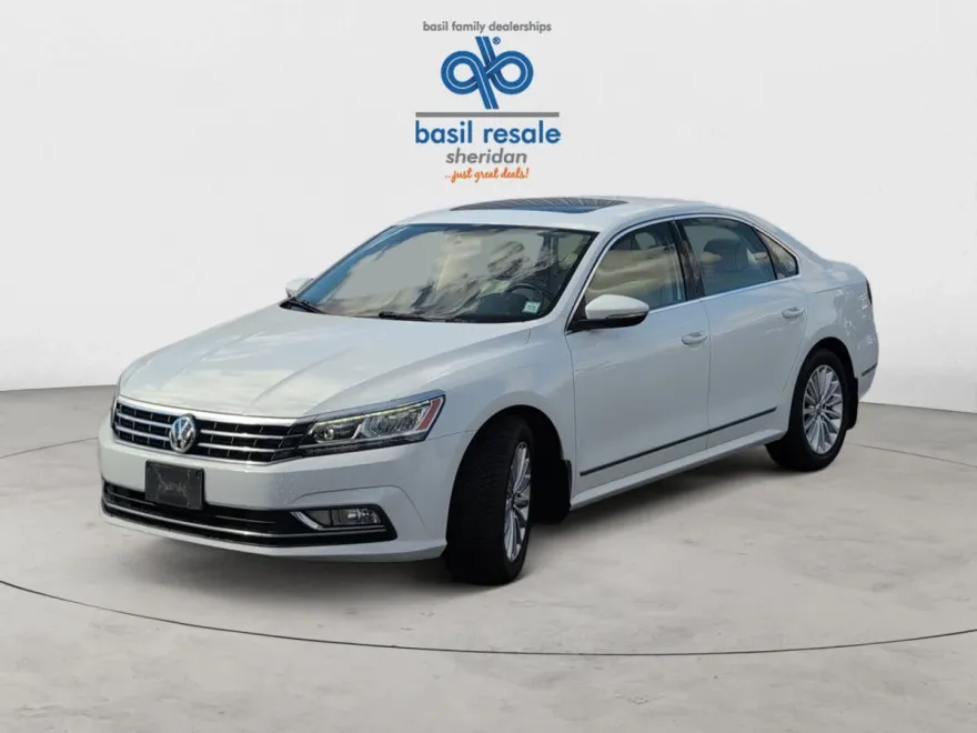 2017 Volkswagen Passat SE photo 1