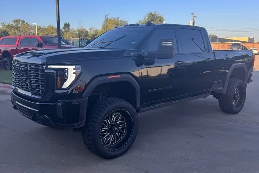 2024 Gmc Sierra 2500 HD Denali Ultimate photo 1