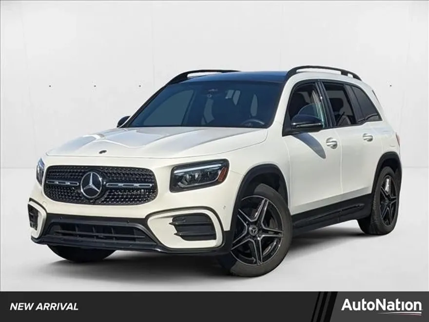 2024 Mercedes Benz GLB 250 photo 1