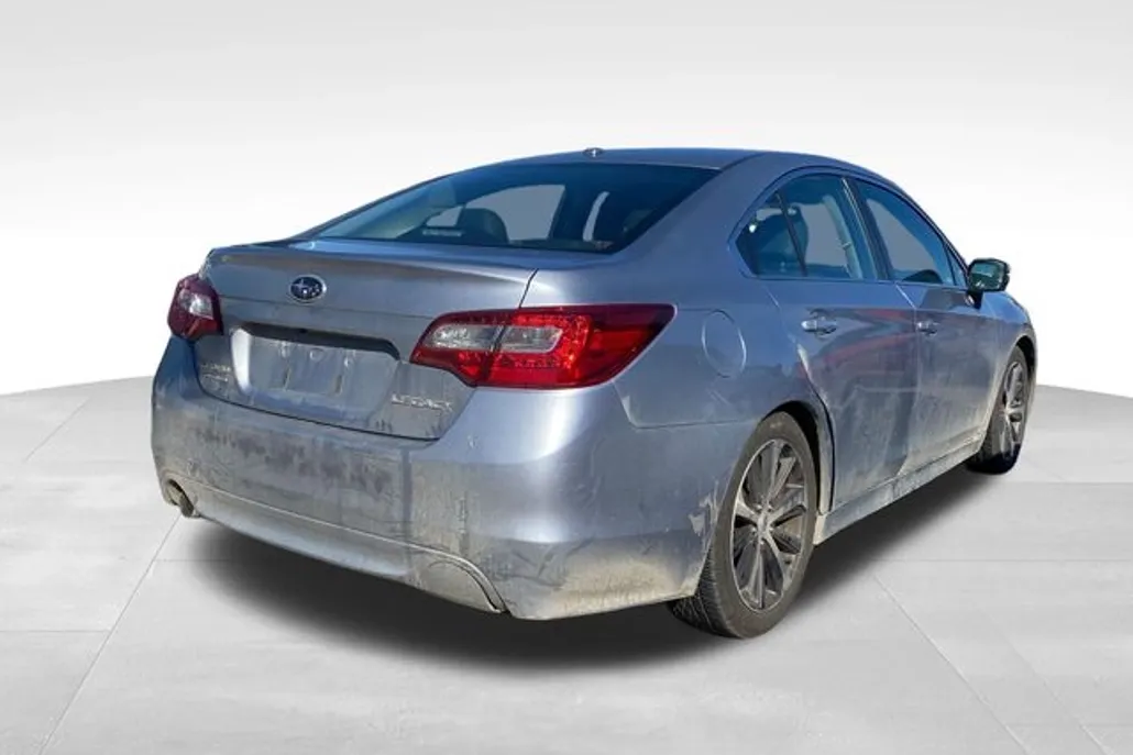 2015 Subaru Legacy 2.5i photo 1