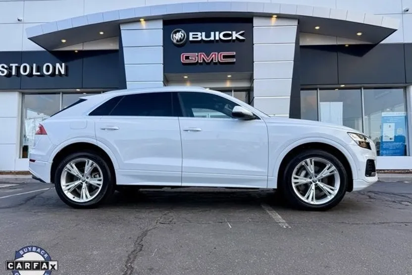2019 Audi Q8 Premium Plus photo 1
