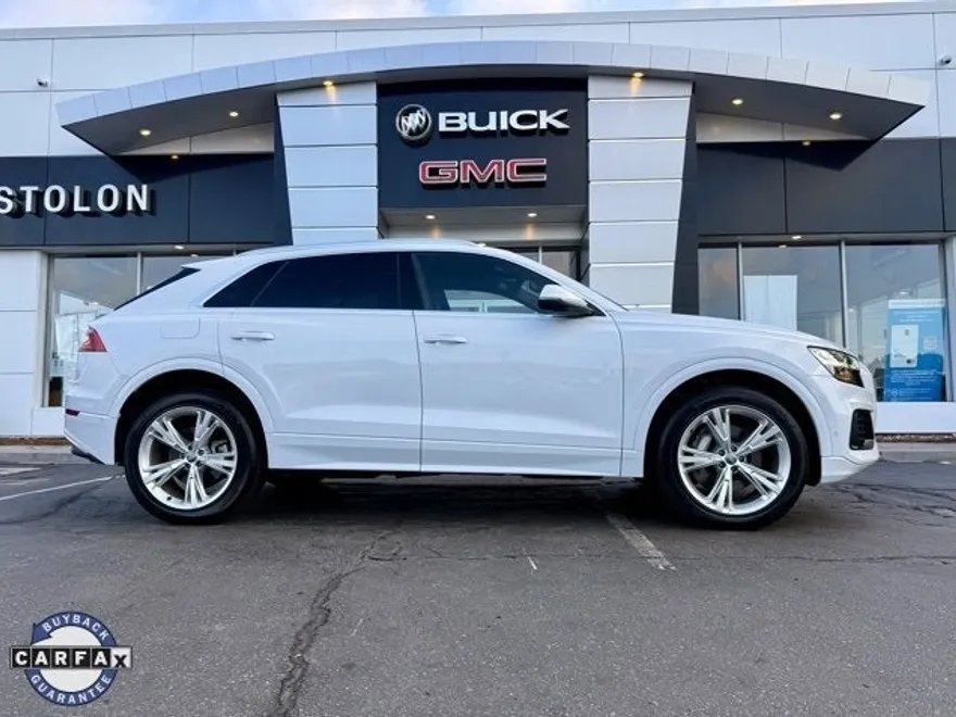 2019 Audi Q8 Premium Plus photo 1