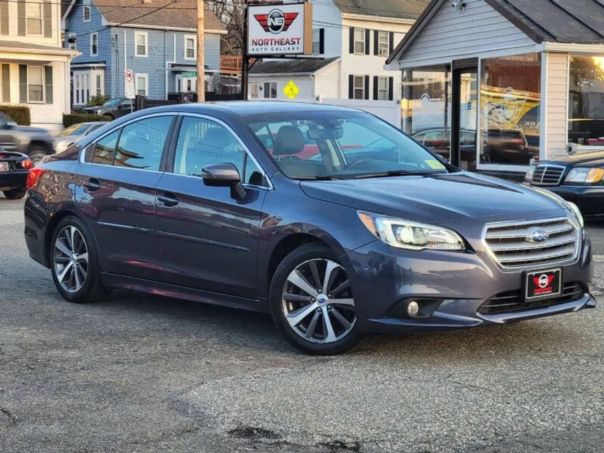 2017 Subaru Legacy 2.5i Limited photo 1