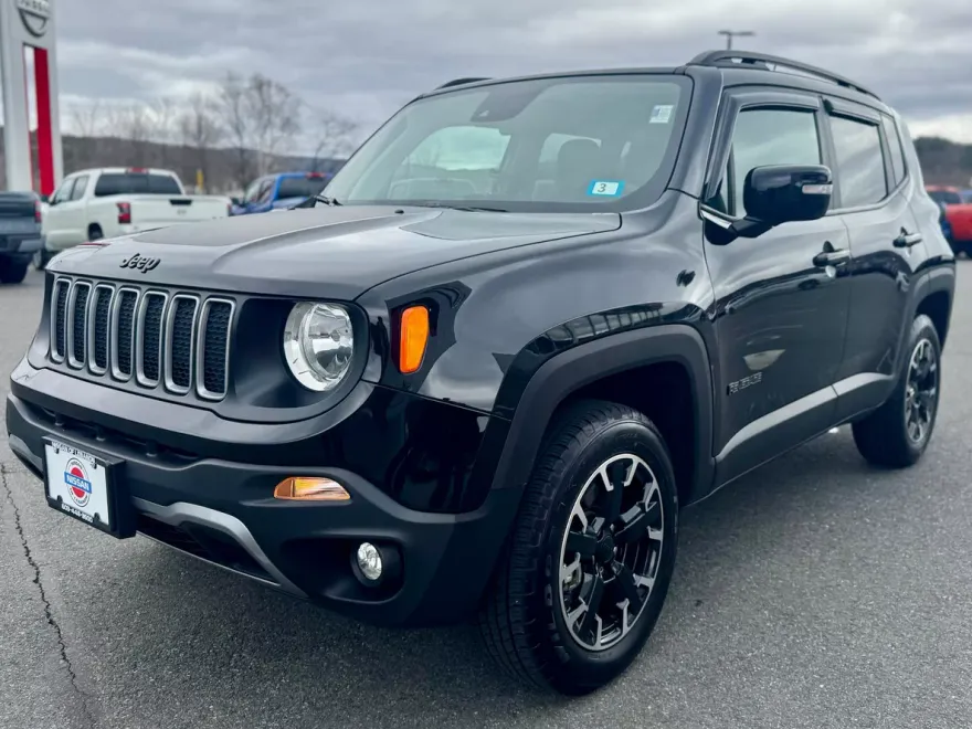2023 Jeep Renegade Latitude Upland photo 1