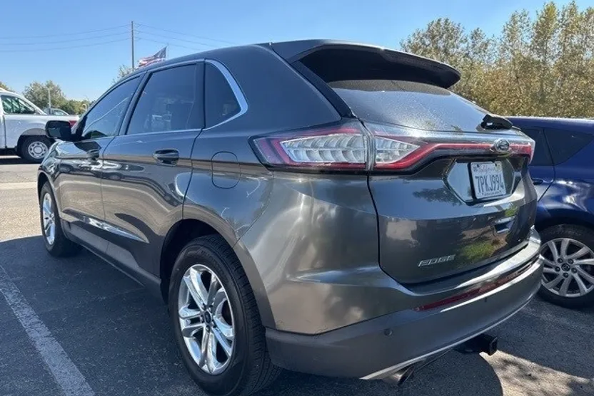 2015 Ford Edge SEL photo 1