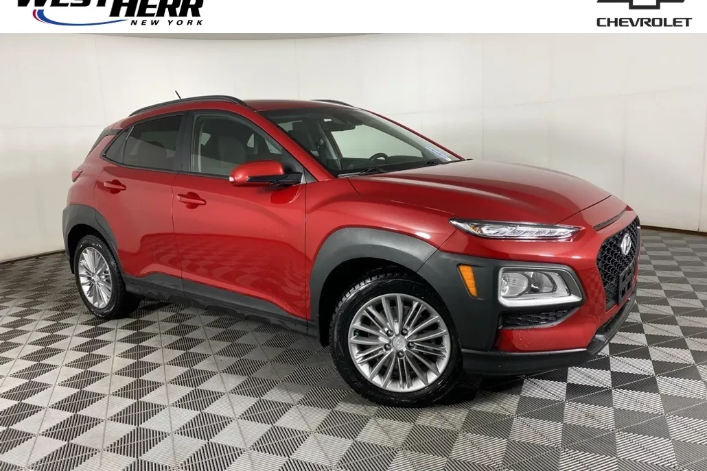 2021 Hyundai Kona SEL photo 1