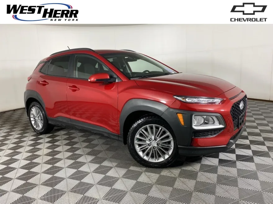 2021 Hyundai Kona SEL photo 1