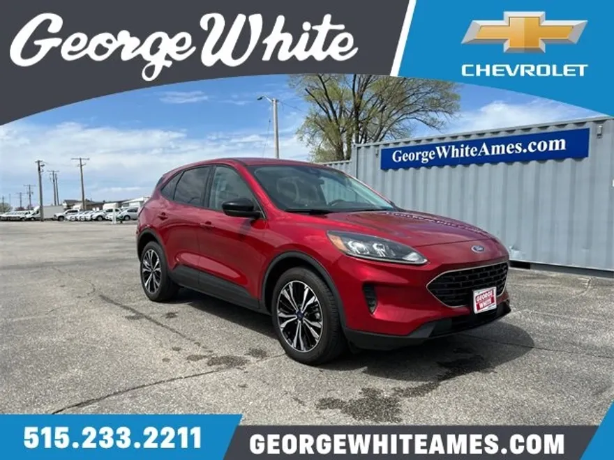 2021 Ford Escape SE Hybrid photo 1