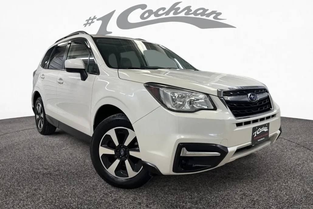 2017 Subaru Forester Premium photo 1