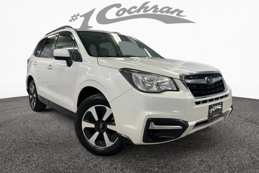 2017 Subaru Forester Premium photo 1