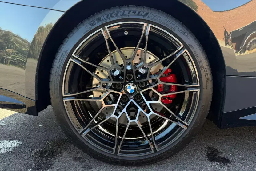 2025 Bmw M4 photo 1