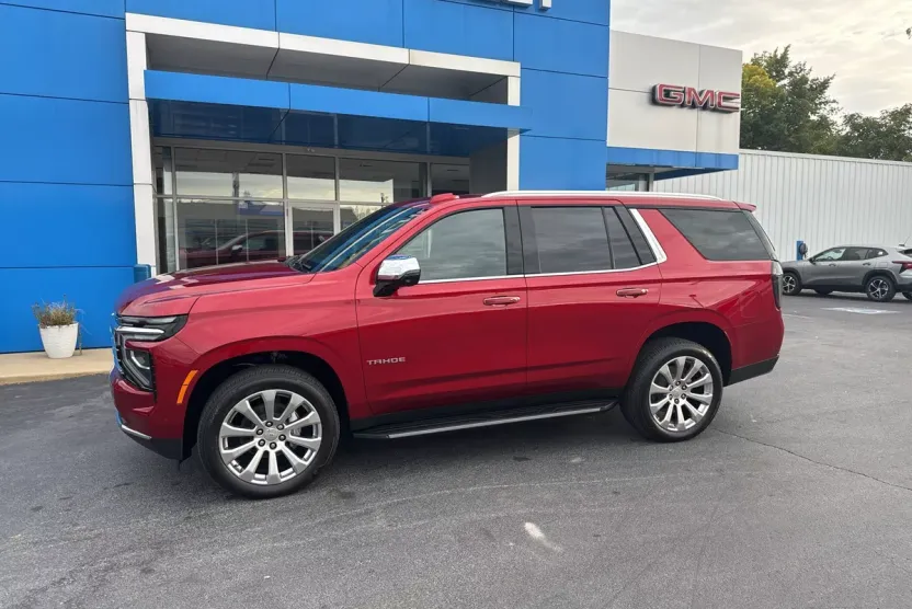2025 Chevrolet Tahoe Premier photo 1