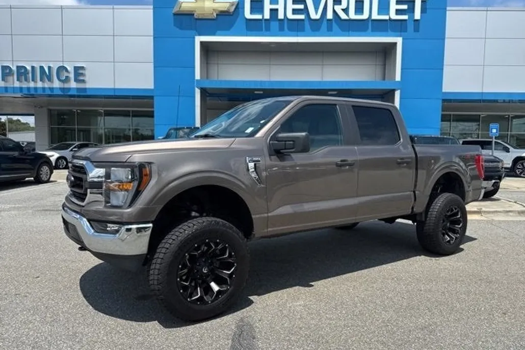 2023 Ford F-150 XL photo 1