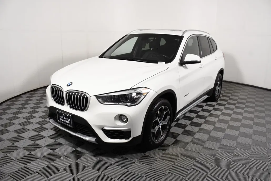 2017 Bmw X1 XDrive28i photo 1