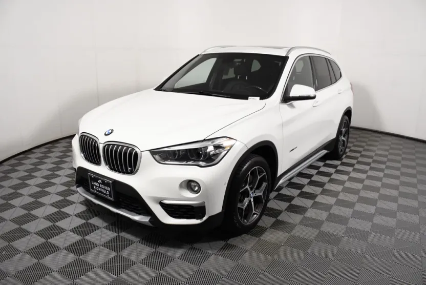 2017 Bmw X1 XDrive28i photo 1
