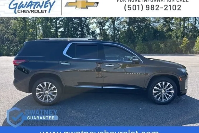 2023 Chevrolet Traverse Premier photo 1