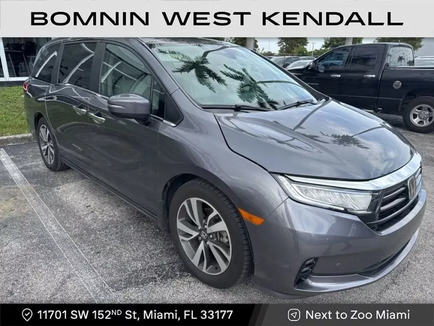 2021 Honda Odyssey Touring photo 1
