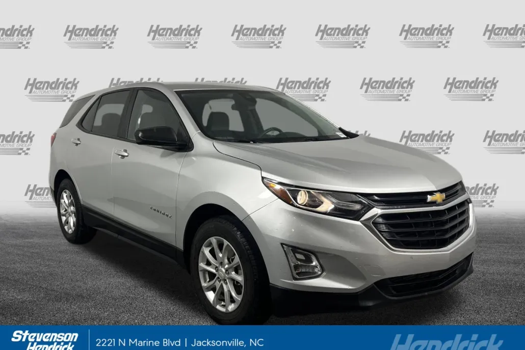 2021 Chevrolet Equinox LS photo 1