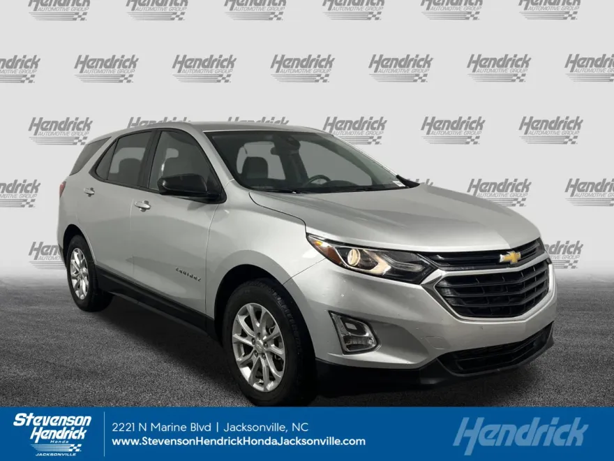 2021 Chevrolet Equinox LS photo 1