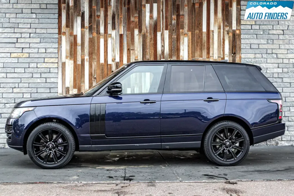 2017 Land Rover Range Rover HSE photo 1