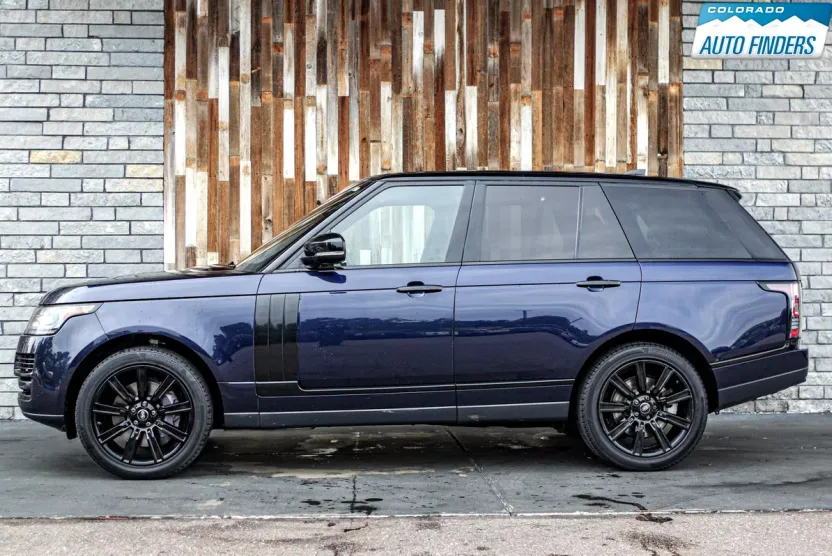 2017 Land Rover Range Rover HSE photo 1