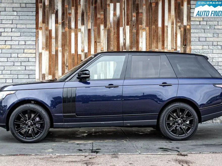 2017 Land Rover Range Rover HSE photo 1