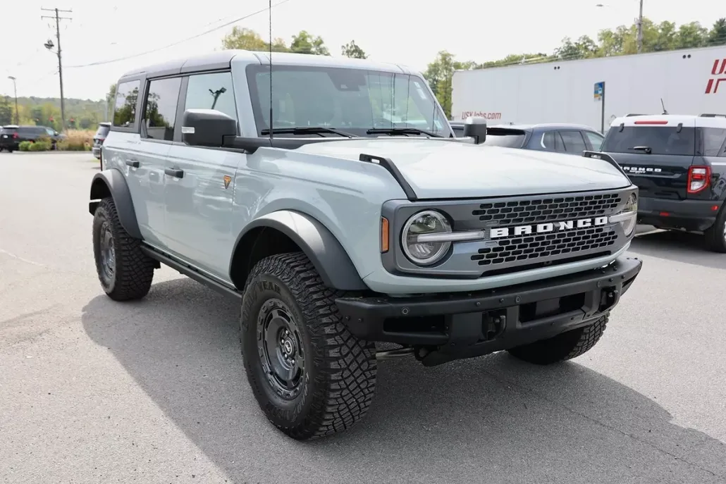 2024 Ford Bronco Badlands photo 1