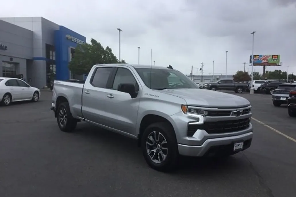 2022 Chevrolet Silverado 1500 RST photo 1