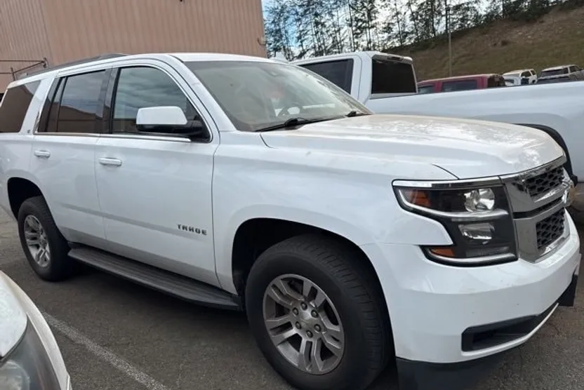 2018 Chevrolet Tahoe LT photo 1