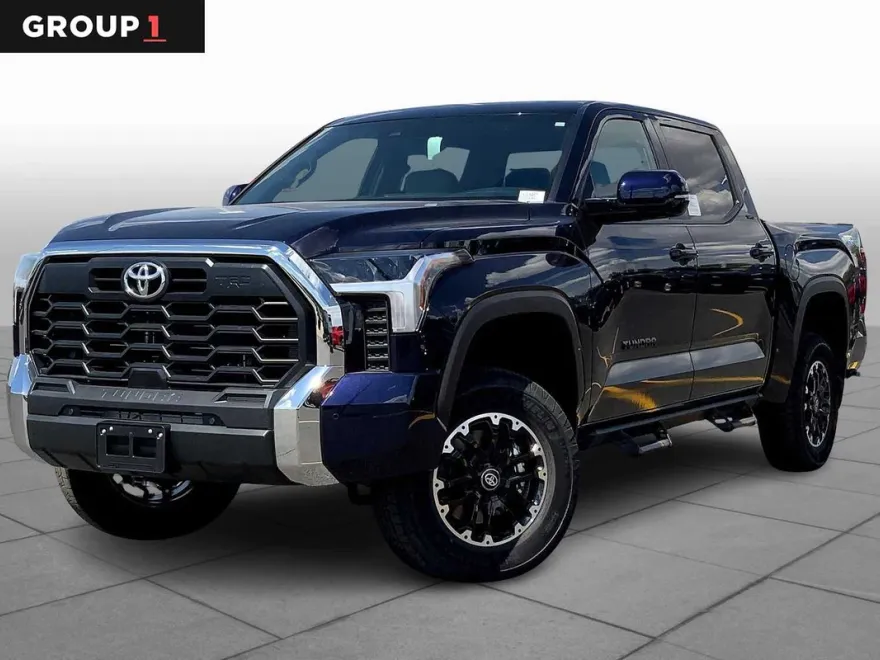 2026 Toyota Tundra SR5 CrewMax photo 1