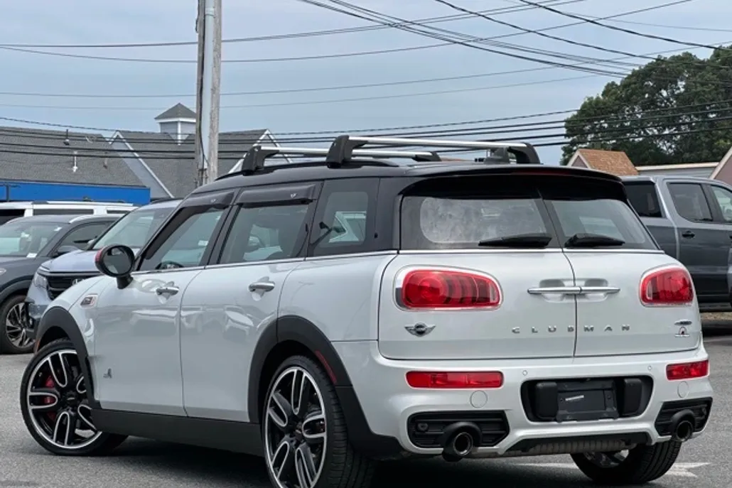 2017 Mini Clubman John Cooper Works ALL4 photo 1